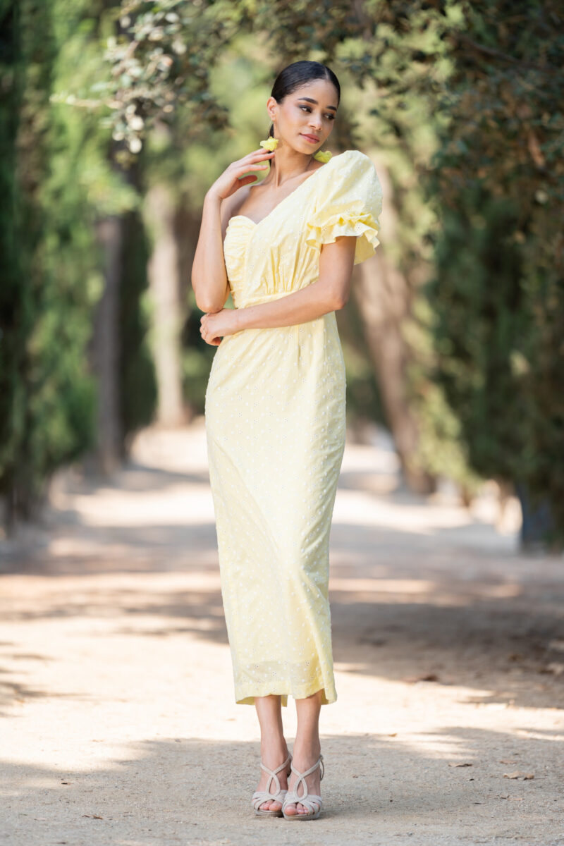 VESTIDO ASIMETRICO BATISTA BORDADO