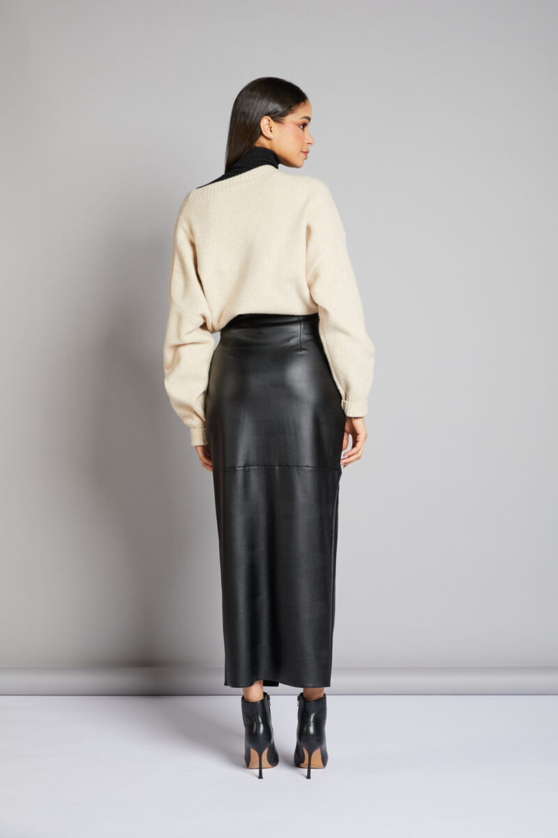 FALDA LARGA POLIPIEL